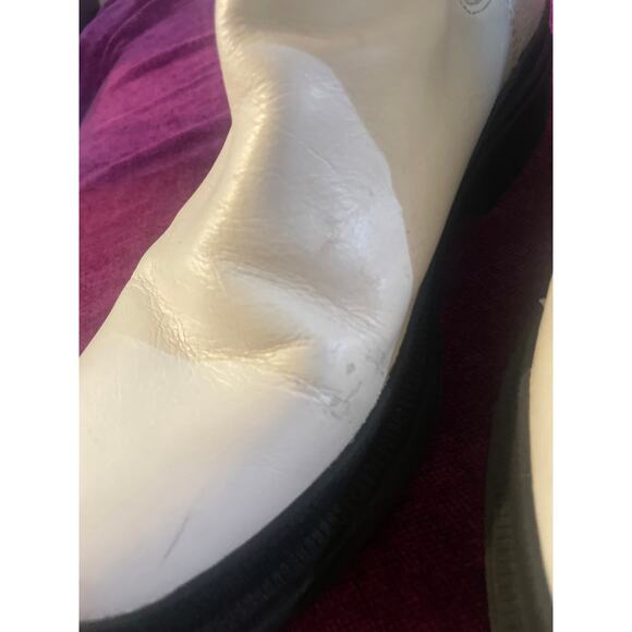 LUCKY BRAND Ellerey Lug Sole Chelsea Boots White Black Size 8.5 39 COMBAT GRUNGE - Picture 8 of 9